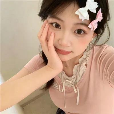 草裙诱春